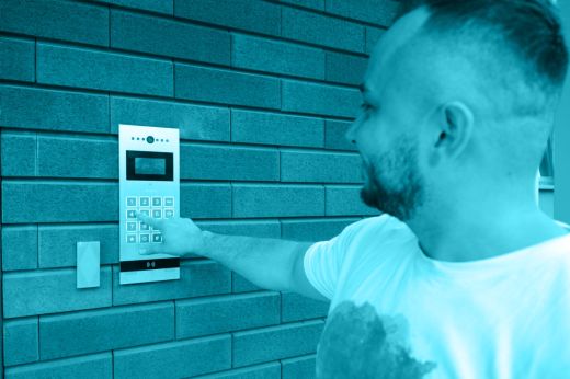 BIZTONSÁGI RENDSZEREK